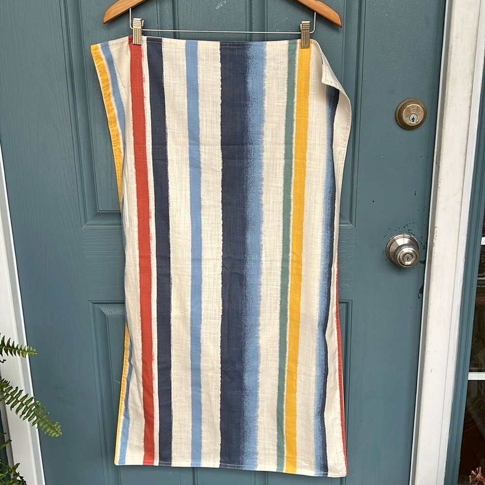 Southern Tide (Harbor Town) Over-Sized, Extra-Long Pillowcase / Cover